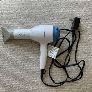 Solia Hair Dryer w/ Removable Cone
